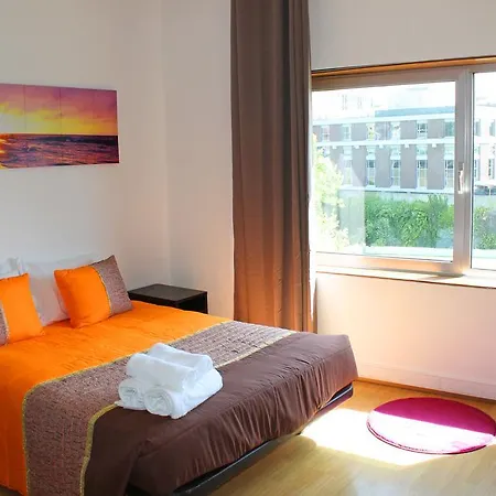 特琳达波尔图公寓集团 * 波尔图